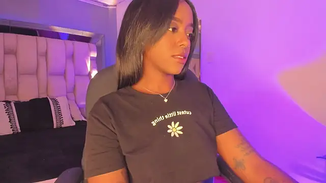 EmilyHaan online show from February 13, 8:24 pm