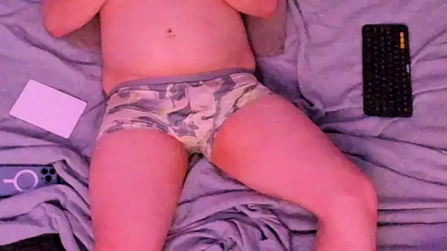 Snapshot of stillwild chatting on January 28, 10:02 am stillwild online show from January 28, 10:02 am