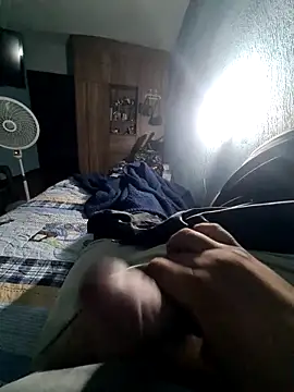 GILBERTHOR92 online show from November 25, 6:35 am