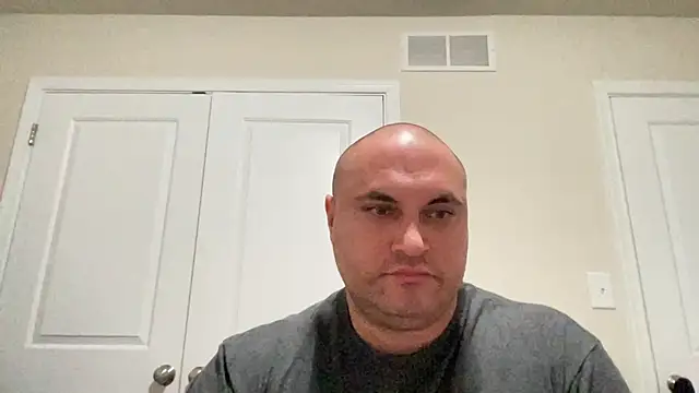 SluggishChase99 online show from December 3, 3:41 am