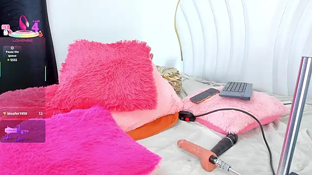 EmmaCrush online show from March 7, 12:48 am