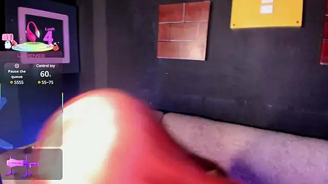 Snapshot of Elettra_Rou chatting on March 4, 10:27 pm Elettra Rou online show from March 4, 10:27 pm