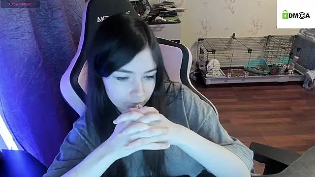 Crazy forest fairy online show from March 2, 1:04 am