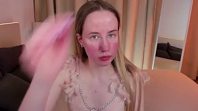 Cassie Kelman online show from March 22, 8:59 pm