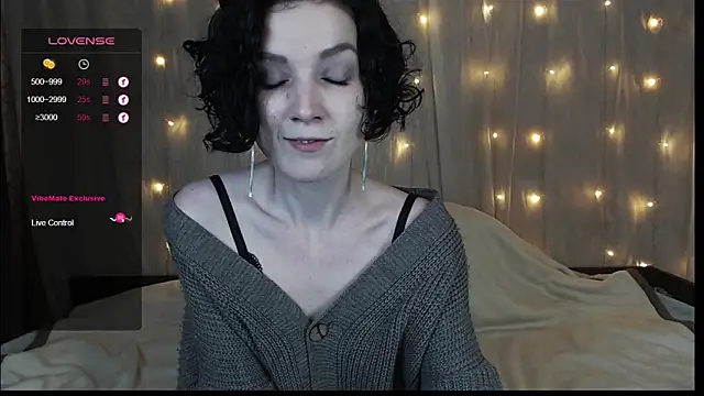 TinaWince online show from December 13, 8:09 am