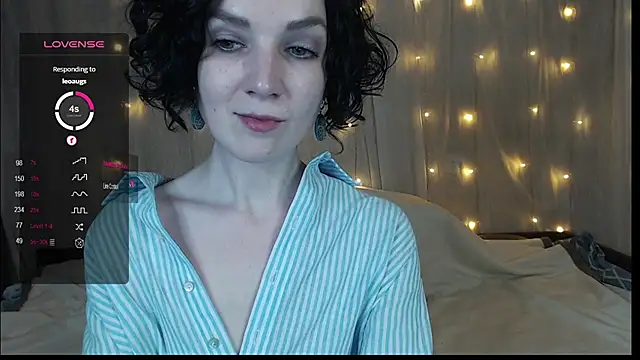 TinaWince online show from December 19, 8:13 am