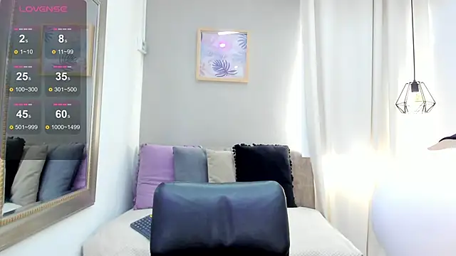  alaiasmile  online show from February 20, 7:41 pm