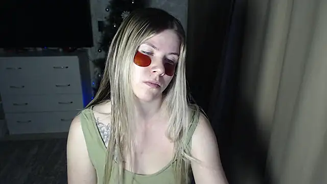 MelissaXKinky online show from December 22, 6:15 pm