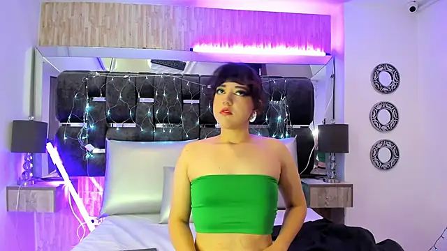 Charlotte Myers online show from February 4, 11:38 am