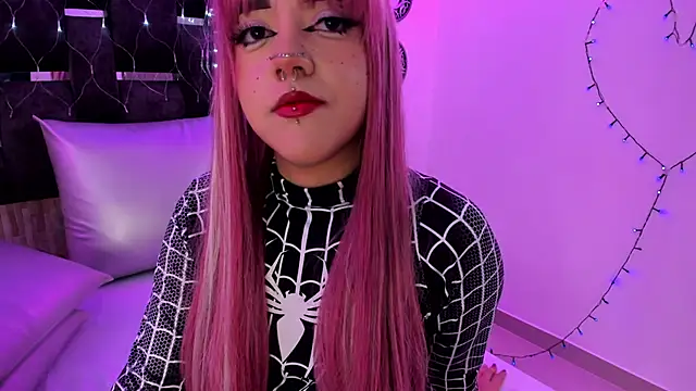 Charlotte Myers online show from March 18, 2:37 pm