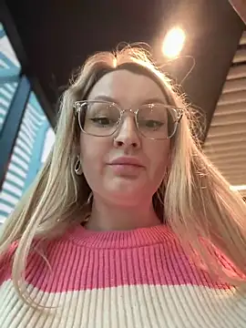 Snapshot of Teya_moon_ chatting on January 15, 11:10 am Teya moon online show from January 15, 11:10 am