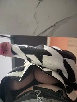 Snapshot of Teya_moon_ chatting on January 24, 12:10 pm Teya moon online show from January 24, 12:10 pm