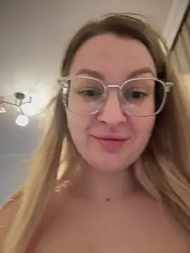 Snapshot of Teya_moon_ chatting on March 13, 9:37 pm Teya moon online show from March 13, 9:37 pm