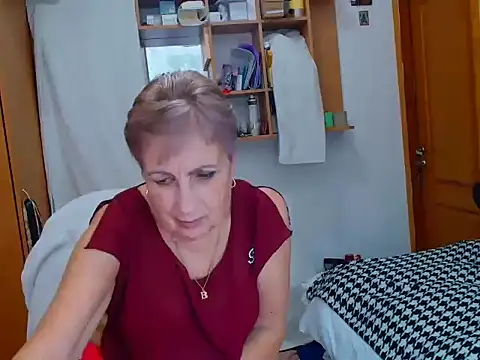 Victoria5643 online show from December 14, 4:42 pm