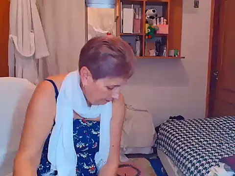 Victoria5643 online show from February 21, 10:37 pm