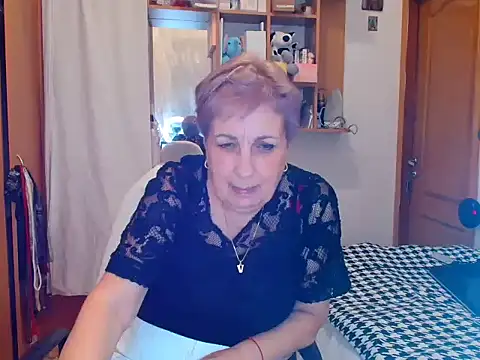 Victoria5643 online show from March 12, 8:20 pm