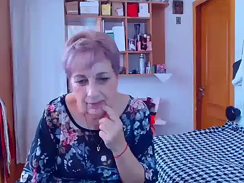 Victoria5643 online show from March 15, 8:04 am