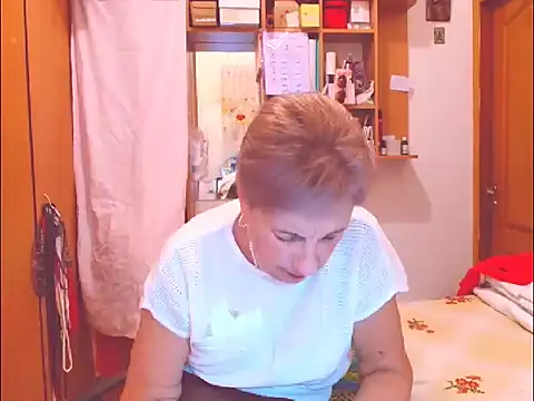 Victoria5643 online show from September 15, 7:25 pm