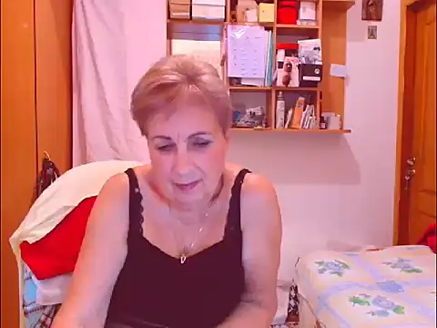 Victoria5643 online show from September 24, 7:39 pm