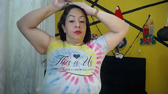 Catalina JH online show from December 14, 12:23 pm