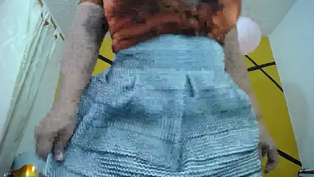 Catalina JH online show from December 28, 1:17 pm