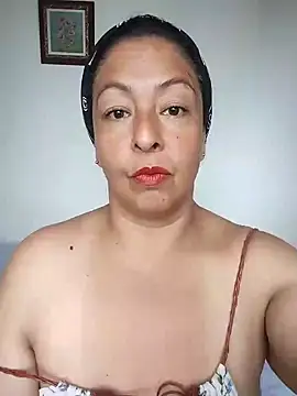 Catalina JH online show from January 27, 2:35 pm