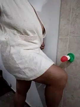 Catalina JH online show from February 16, 8:21 am