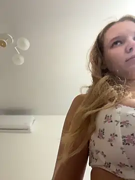 Snapshot of Ketitull chatting on November 11, 6:35 am Ketitull online show from November 11, 6:35 am