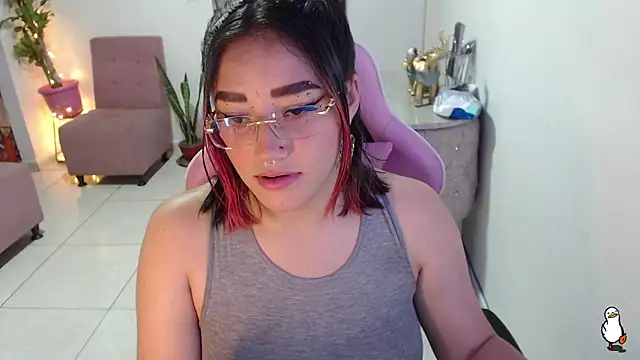 Snapshot of littleangel1_m chatting on January 13, 10:03 pm littleangel1 m online show from January 13, 10:03 pm