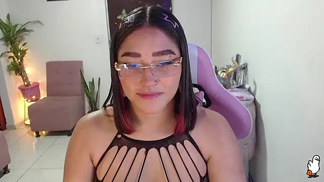 Snapshot of littleangel1_m chatting on January 30, 8:42 pm littleangel1 m online show from January 30, 8:42 pm