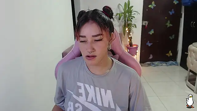 Snapshot of littleangel1_m chatting on September 27, 10:26 pm littleangel1 m online show from September 27, 10:26 pm