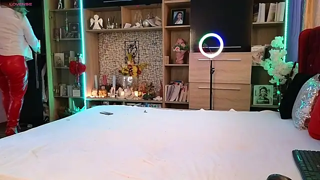 SeductiveCeline online show from March 17, 12:04 pm