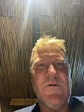 sexycouple109 online show from December 27, 12:29 am