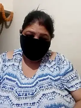 Snapshot of Shoni__ chatting on December 1, 6:19 pm Shoni online show from December 1, 6:19 pm