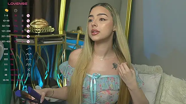 ScarletColes online show from January 30, 10:41 pm