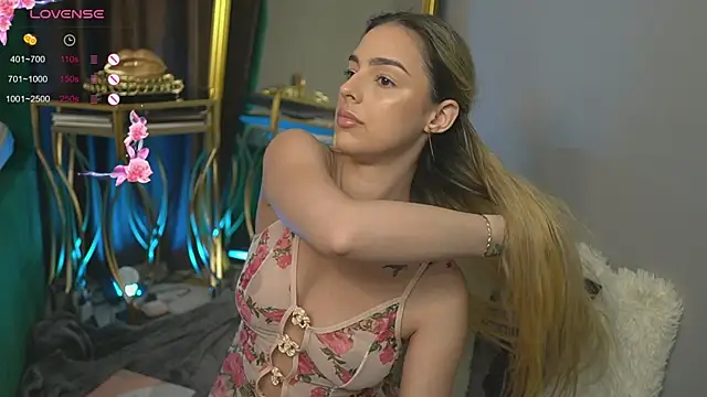 ScarletColes online show from March 17, 10:28 pm