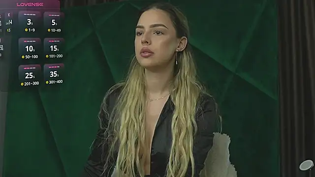 ScarletColes online show from September 29, 10:14 pm