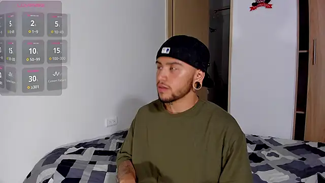 ftmphilip  online show from December 24, 11:55 pm