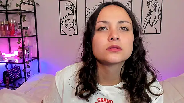 Megan Rodrigo online show from September 23, 7:28 pm