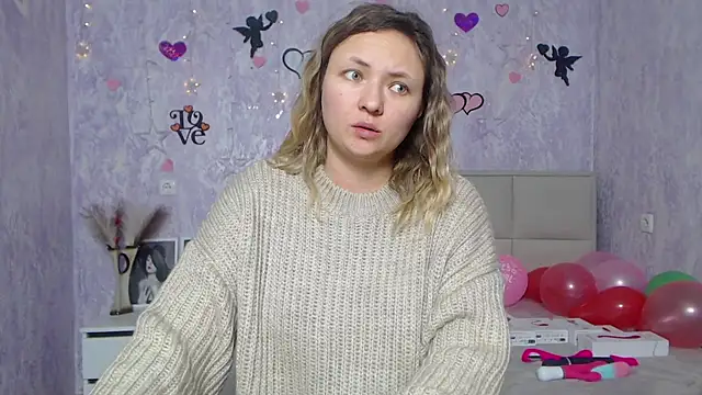 SallyVerda online show from February 2, 4:15 am