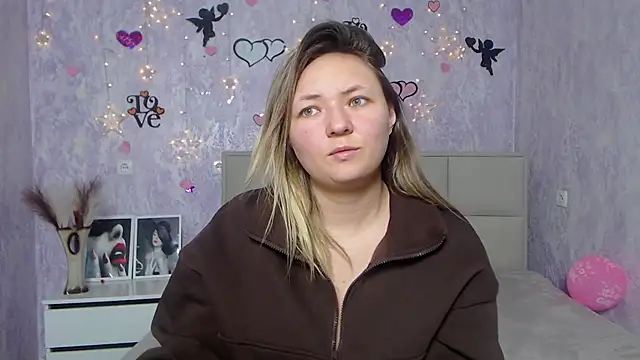 SallyVerda online show from February 6, 6:56 pm