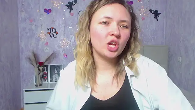 SallyVerda online show from February 20, 1:03 am