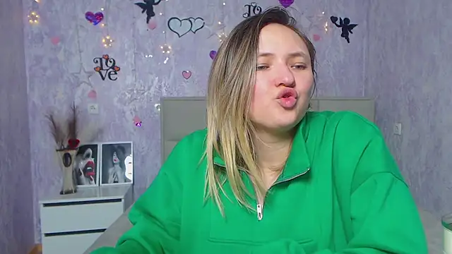 SallyVerda online show from February 25, 9:46 pm