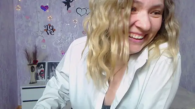 SallyVerda online show from February 27, 4:52 am