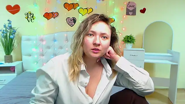 SallyVerda online show from February 28, 12:43 am