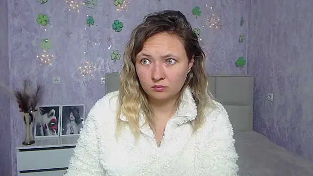 SallyVerda online show from March 18, 6:48 pm