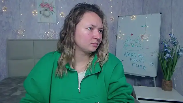 SallyVerda online show from November 5, 7:03 pm