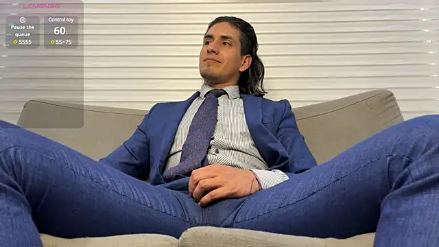 Tom blunt96 online show from February 12, 8:40 pm