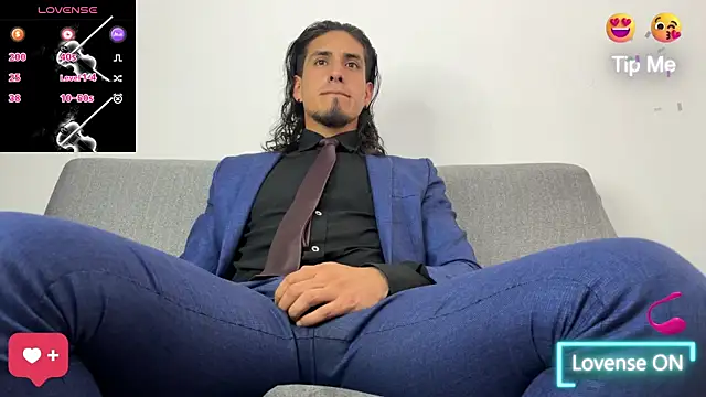 Tom blunt96 online show from September 18, 4:20 pm