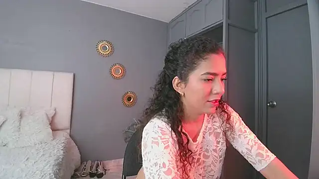 arteverena online show from December 8, 7:43 pm